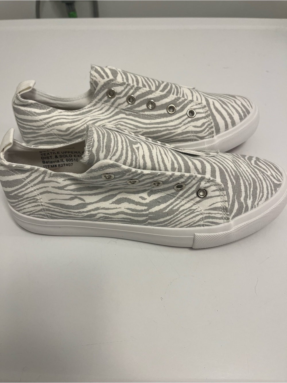 Women’s Slip-On Zebra Print Canvas Sneakers - White & Light Gray